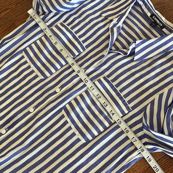 Express women’s blue and White Striped Button-Up Shirt 2 pockets tab sleeves S - Picture 12 of 14